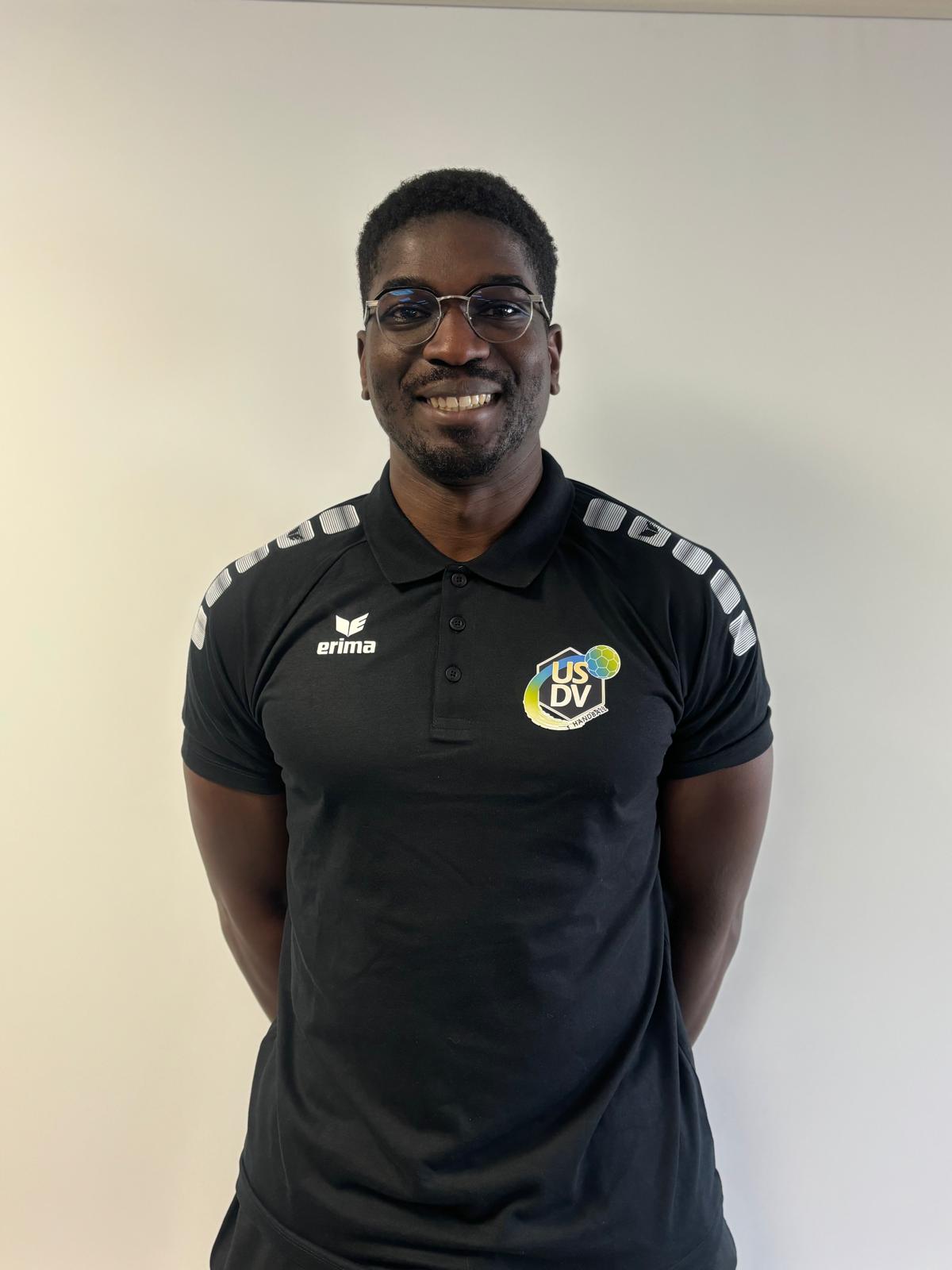https://usdv-handball.com/wp-content/uploads/2024/10/Fabrice-Sessou.jpg