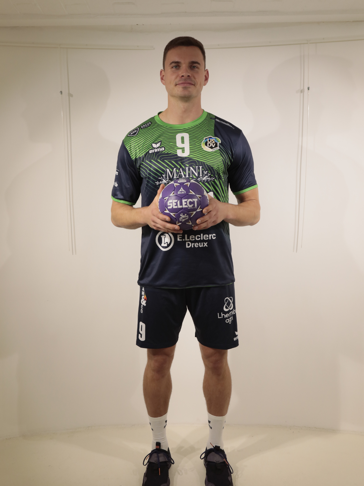 Design sans titre https://usdv-handball.com/wp-content/uploads/2024/12/Design-sans-titre.png
